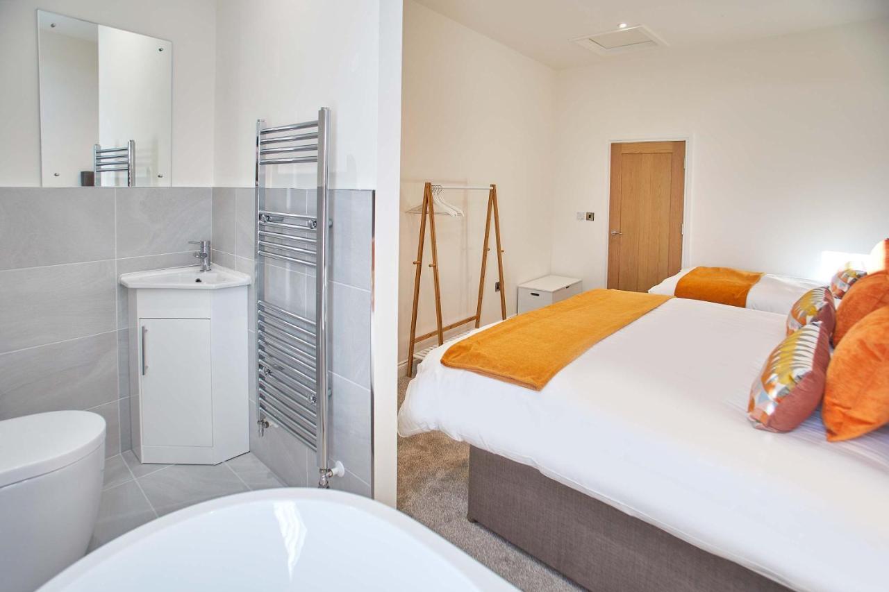 Host & - Lemonade Arch Holiday home Whitby